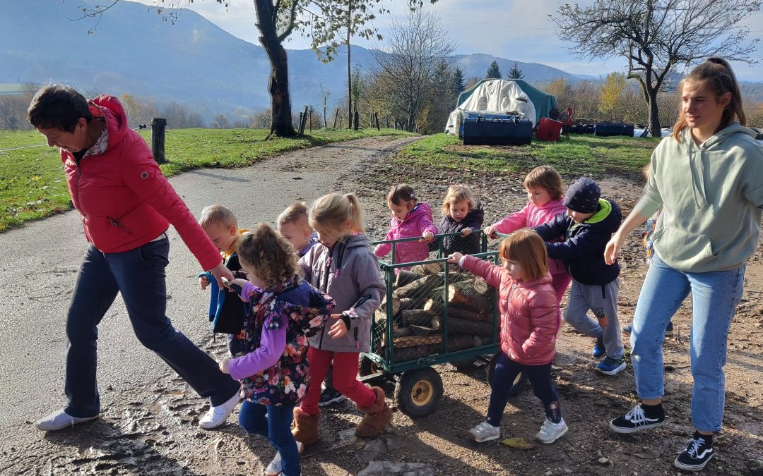 Skupaj z roko v roki zmoremo več